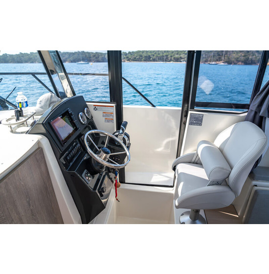 Quicksilver 705 Pilothouse 