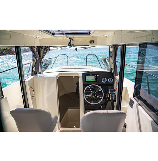 Quicksilver 805 Pilothouse 